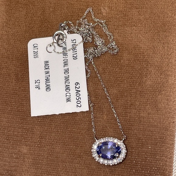 Solid 10K White Gold Natural Tanzanite Gem Faux Diamond Halo Necklace (not 14K) - Picture 9 of 13